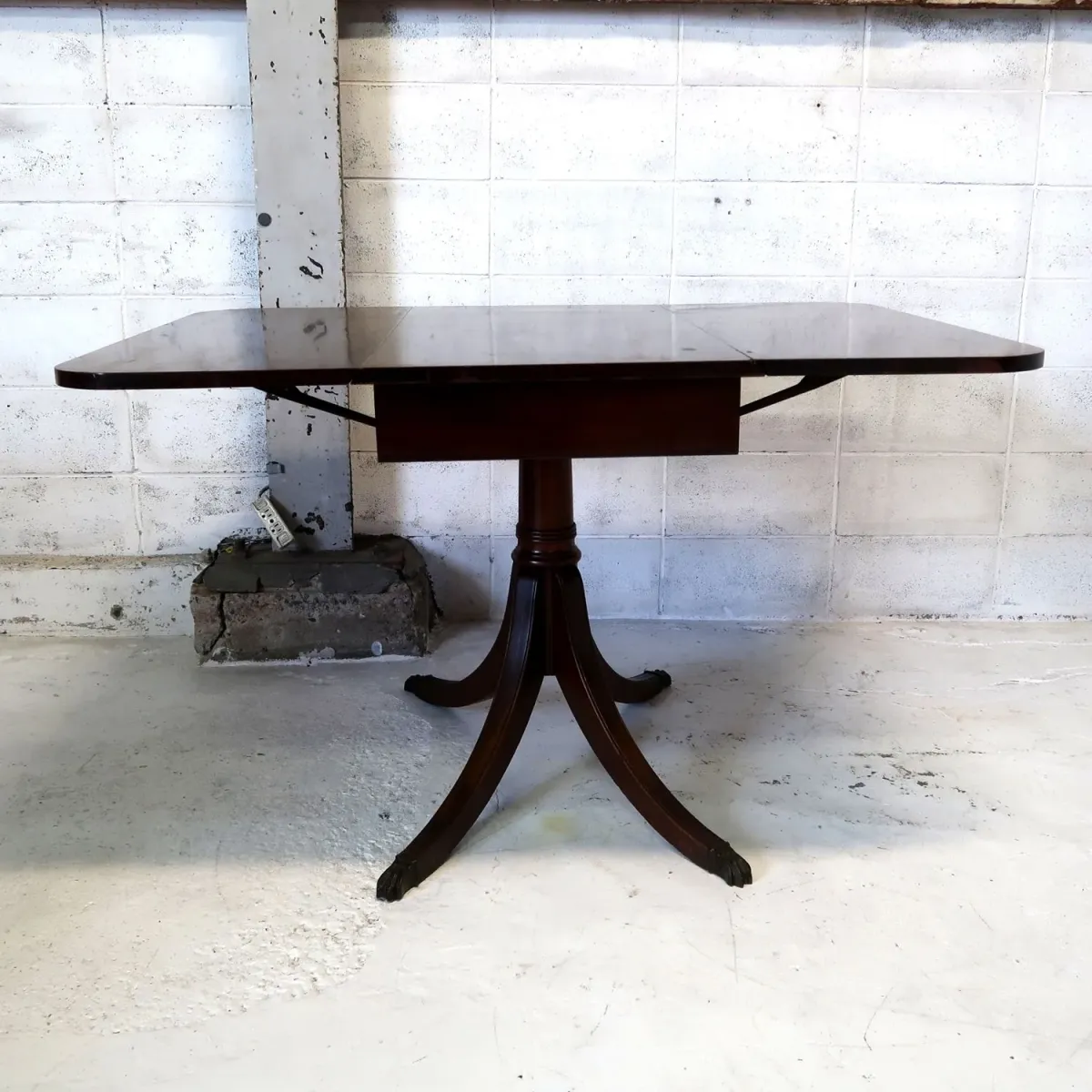 アンティーク バタフライ ダイニングテーブル