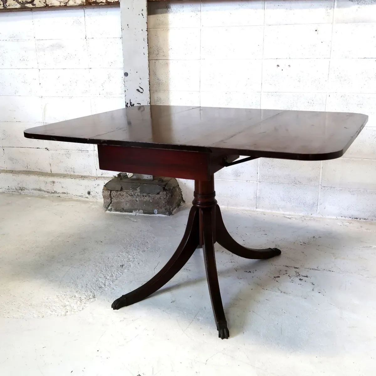 アンティーク バタフライ ダイニングテーブル