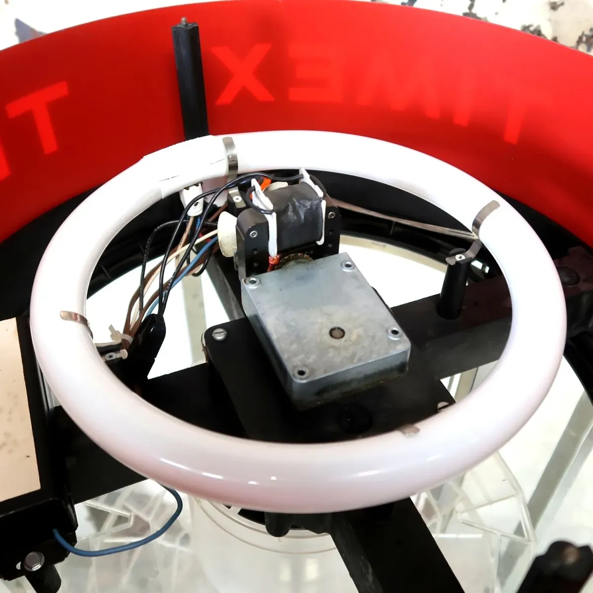 TIMEX ライトアップ 回転ショーケース