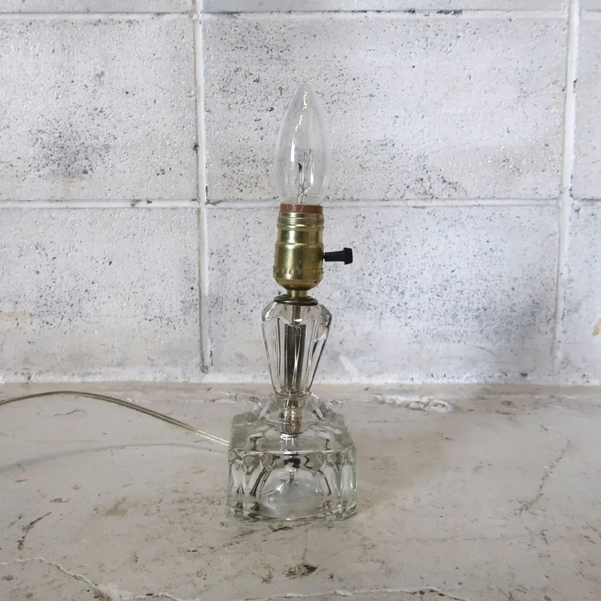 アンティーク ガラスベース テーブルランプ