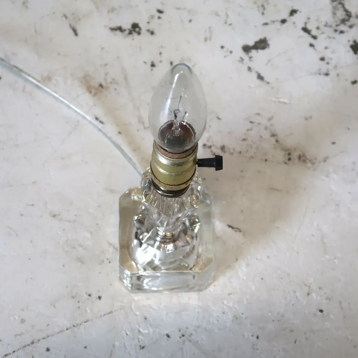 アンティーク ガラスベース テーブルランプ