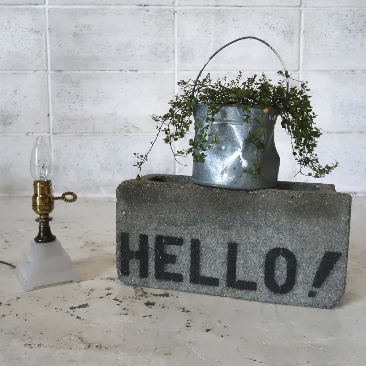 アンティーク ミルクガラスベース テーブルランプ