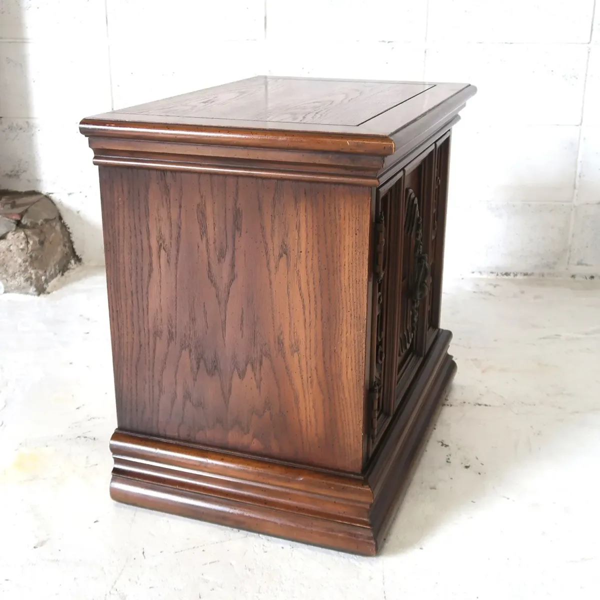 BARKER BROS アンティーク ナイトスタンド