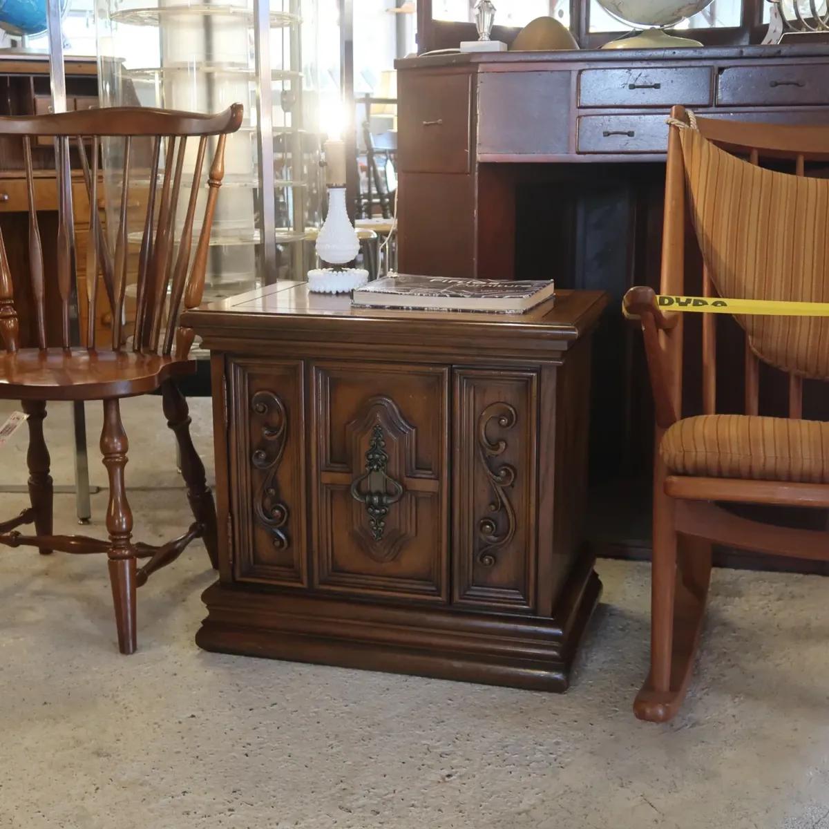 BARKER BROS アンティーク ナイトスタンド