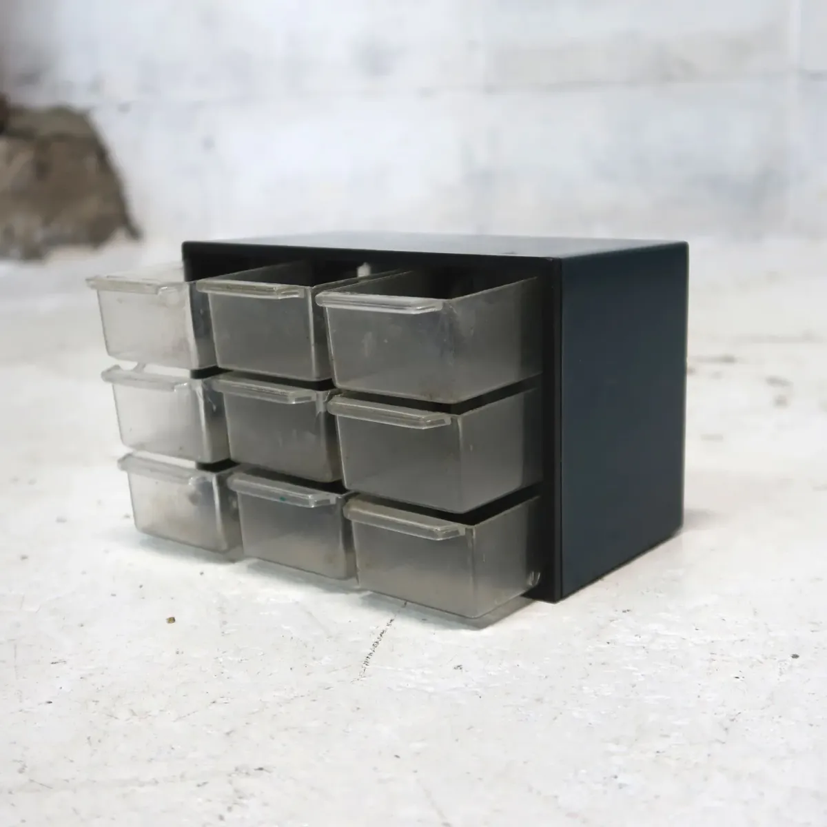 ビンテージ ミニパーツキャビネット