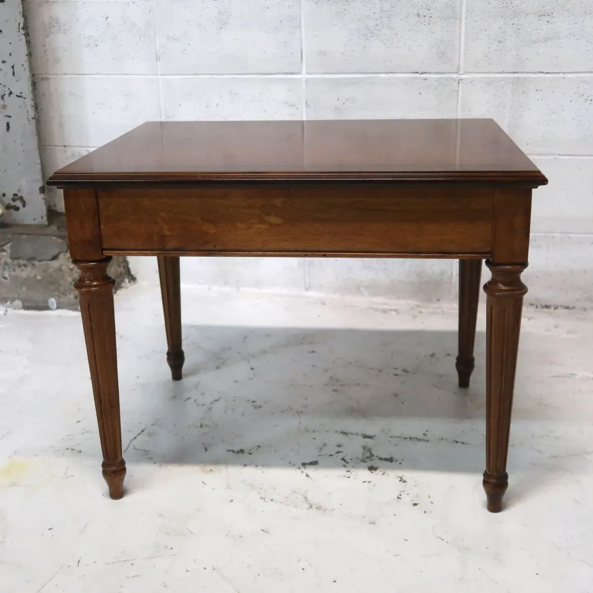 BERNHARDT アンティーク サイドテーブル