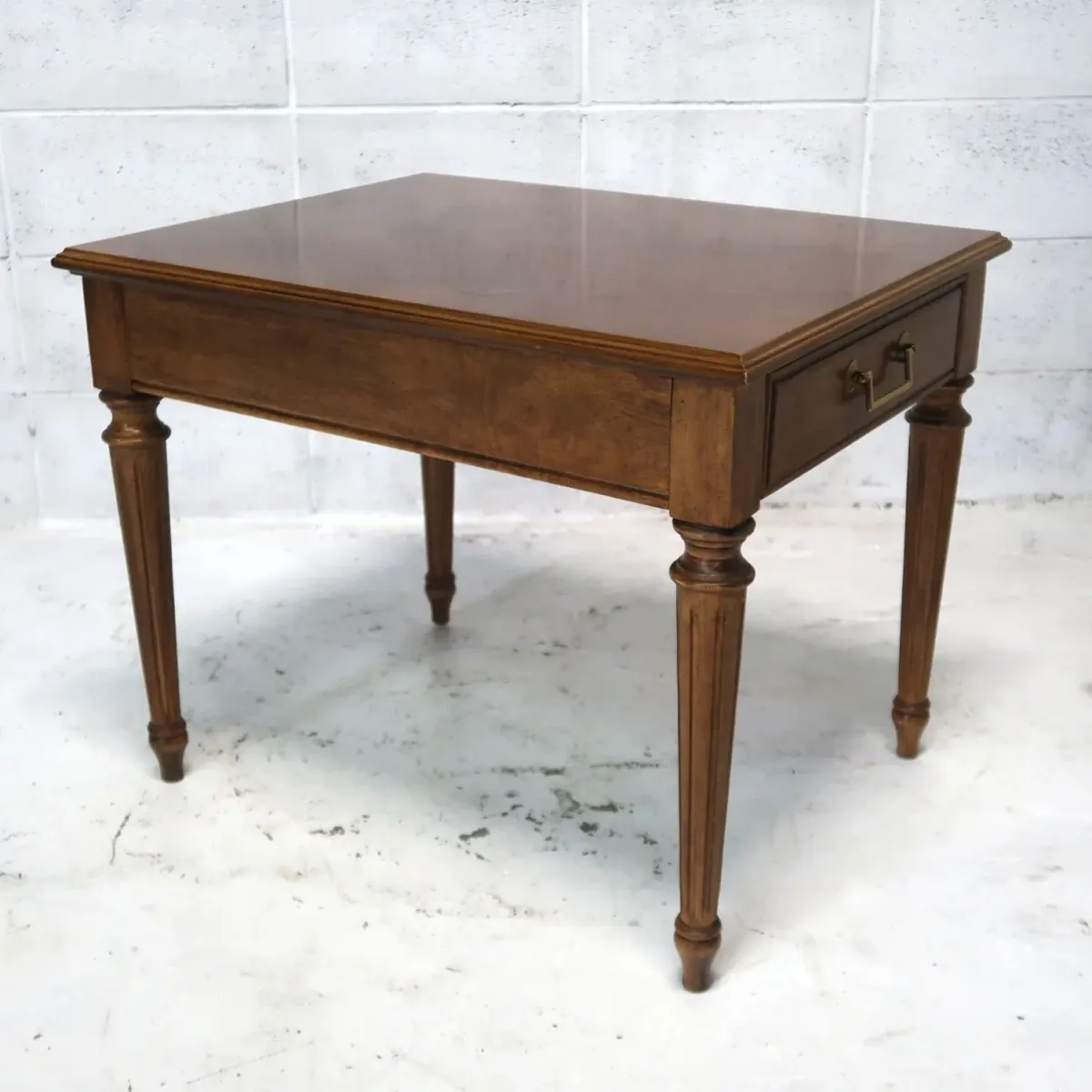 BERNHARDT アンティーク サイドテーブル