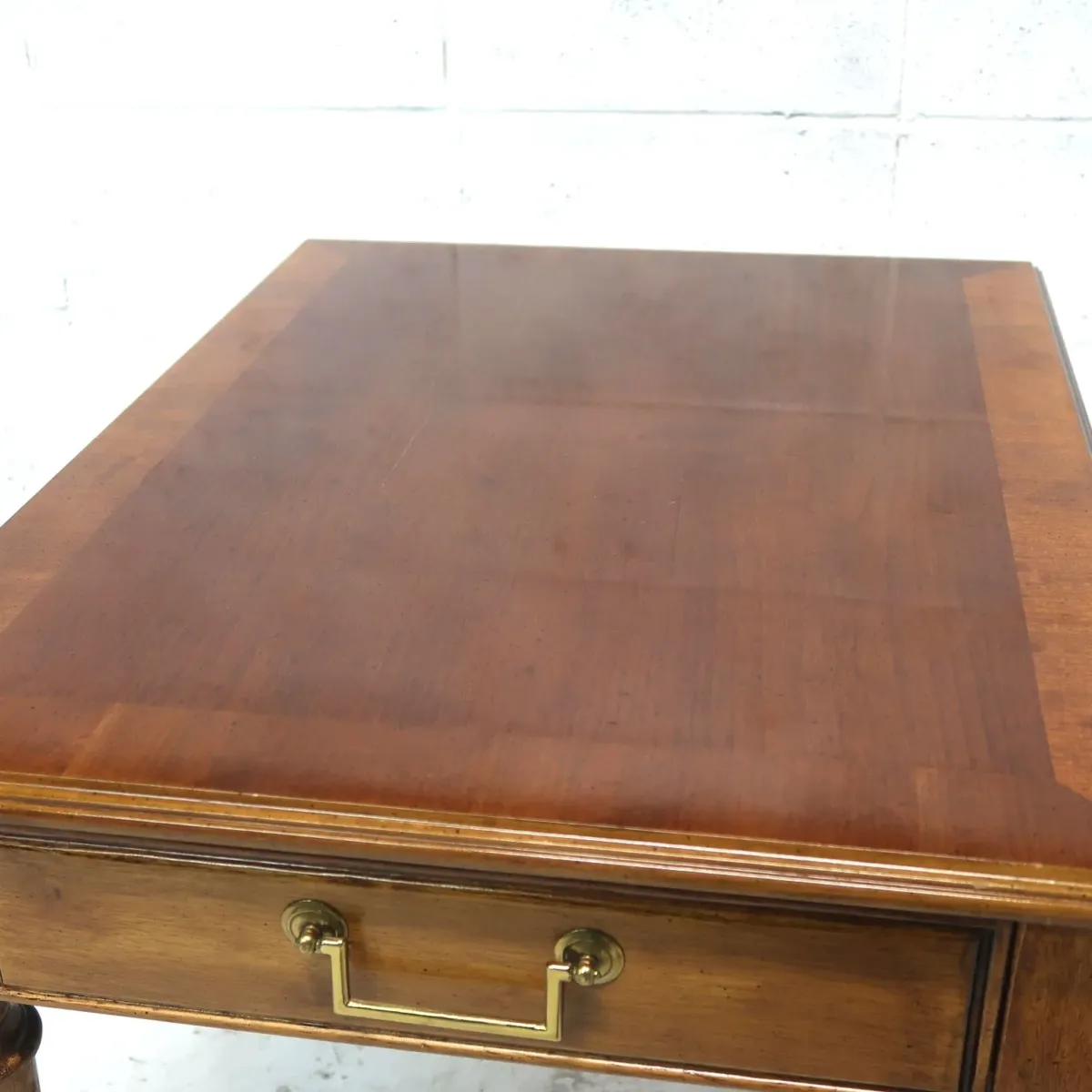 BERNHARDT アンティーク サイドテーブル