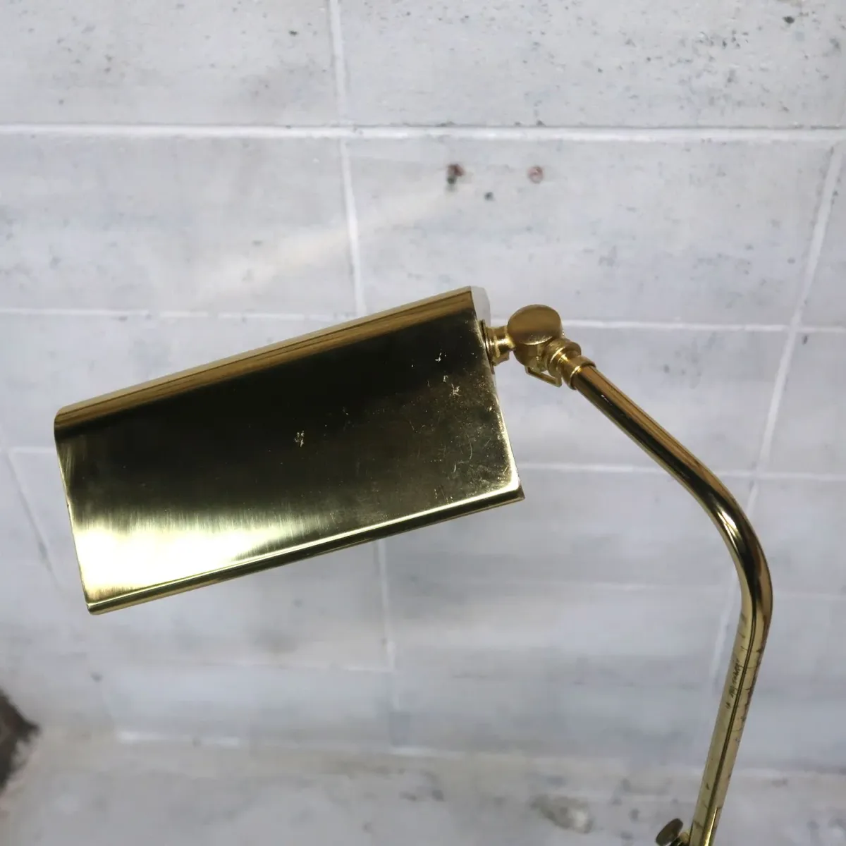 アンティーク ゴールドメタル フロアランプ