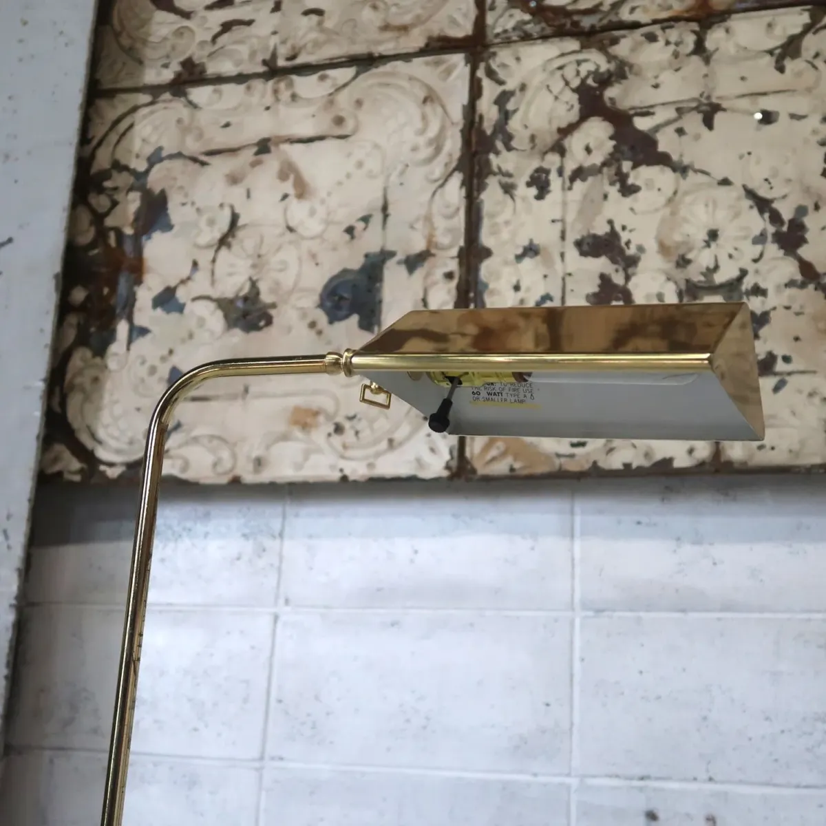 アンティーク ゴールドメタル フロアランプ