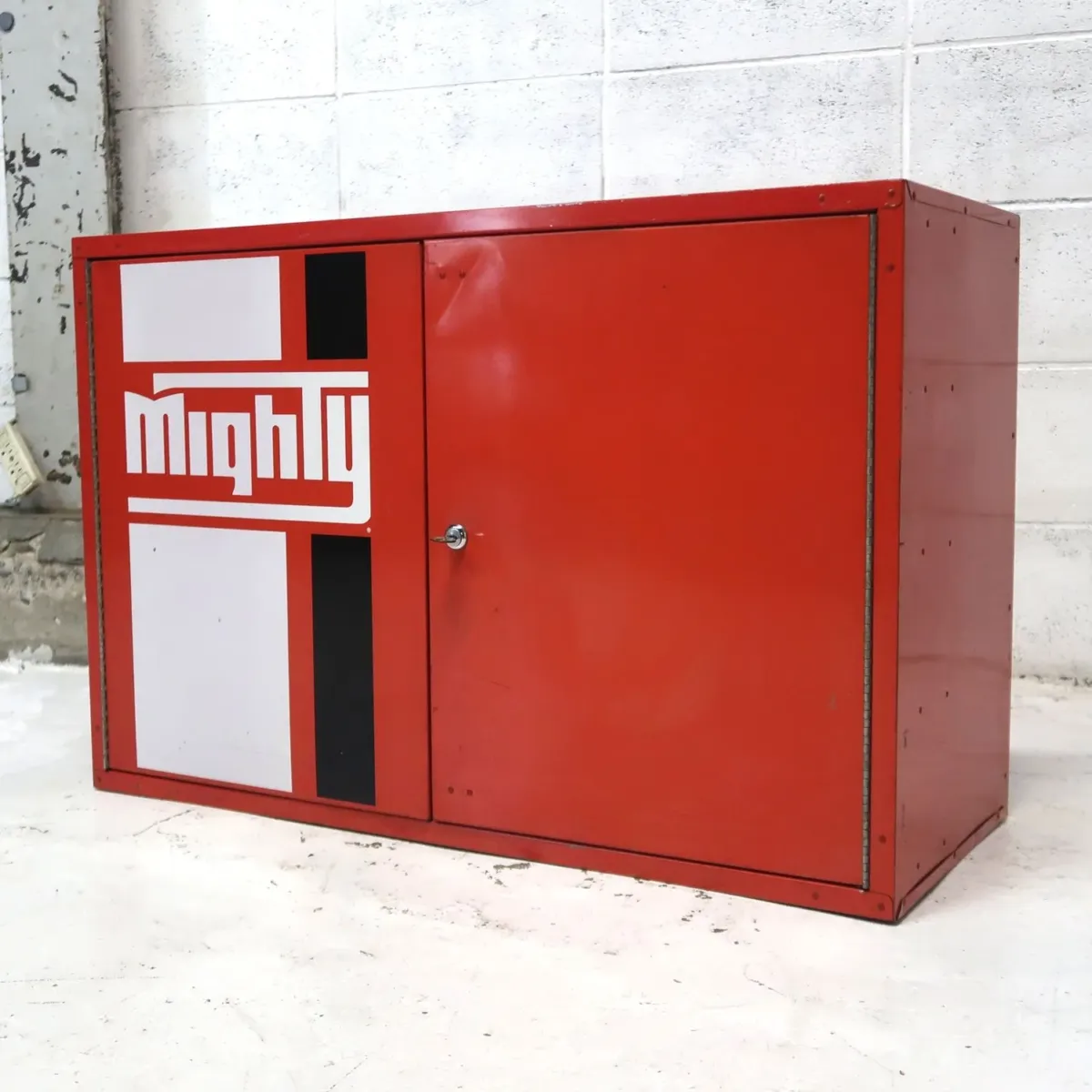 Mighty Auto Parts ビンテージ パーツキャビネット