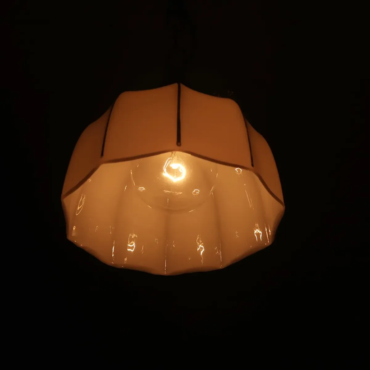 アンティーク ミルクガラス ペンダントランプ