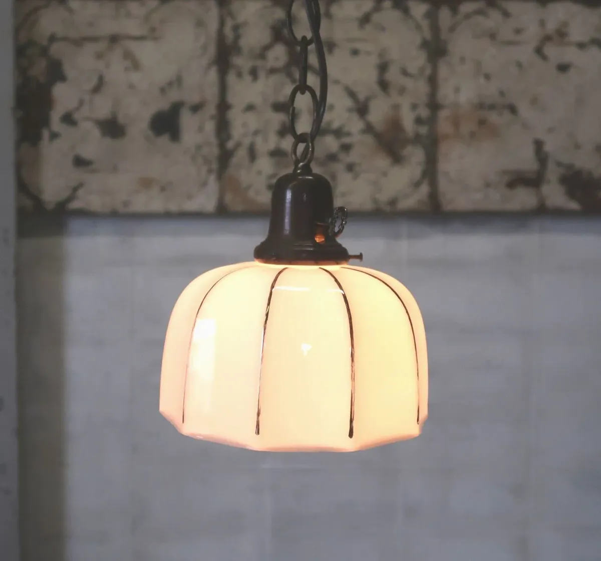 アンティーク ミルクガラス ペンダントランプ