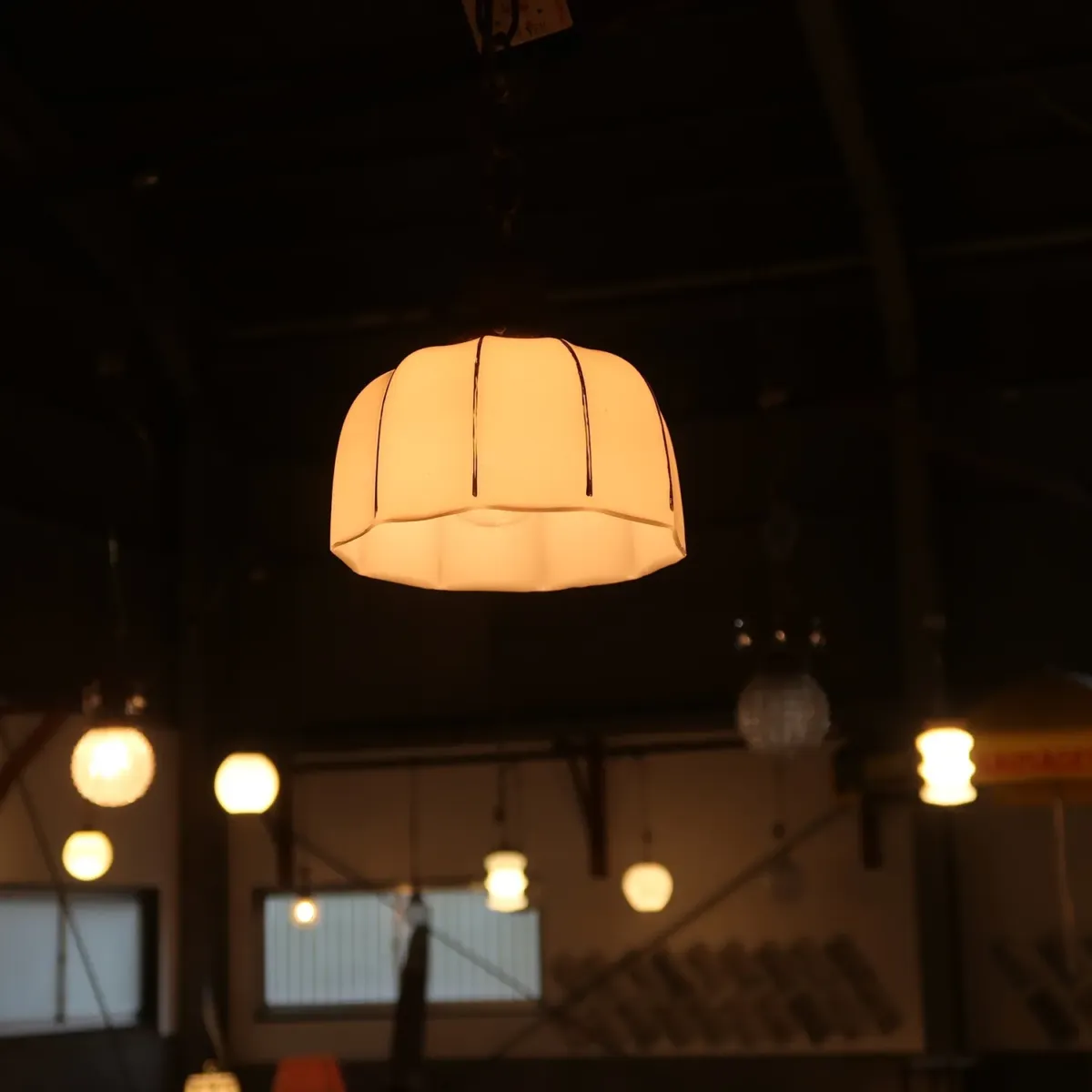 アンティーク ミルクガラス ペンダントランプ