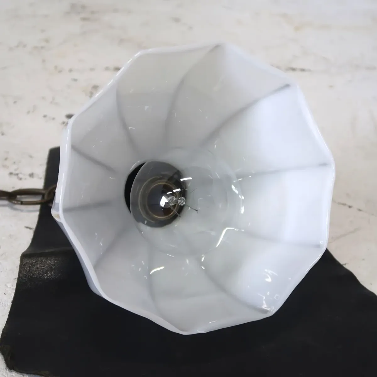 アンティーク ミルクガラス ペンダントランプ