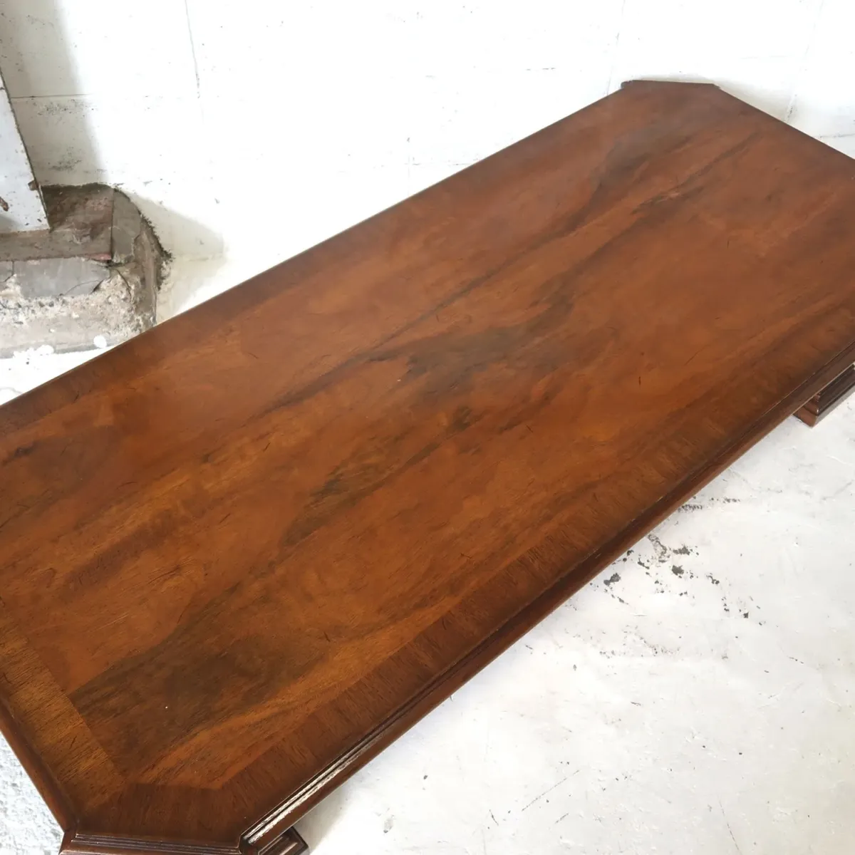 TOMLINSON 大型コーヒーテーブル