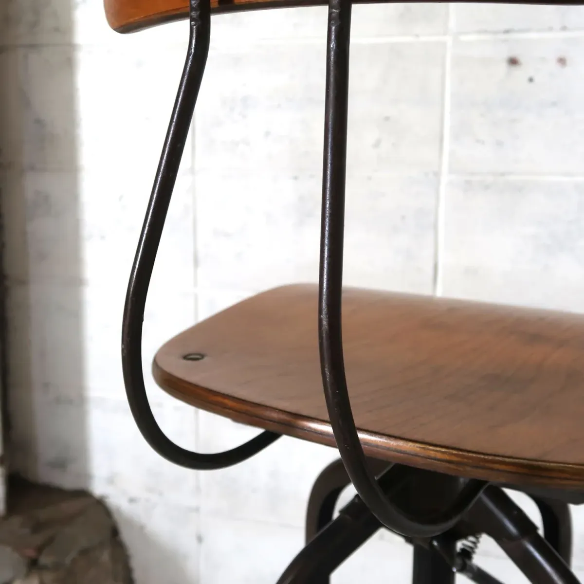 TOLEDO アンティーク ドラフティングチェア