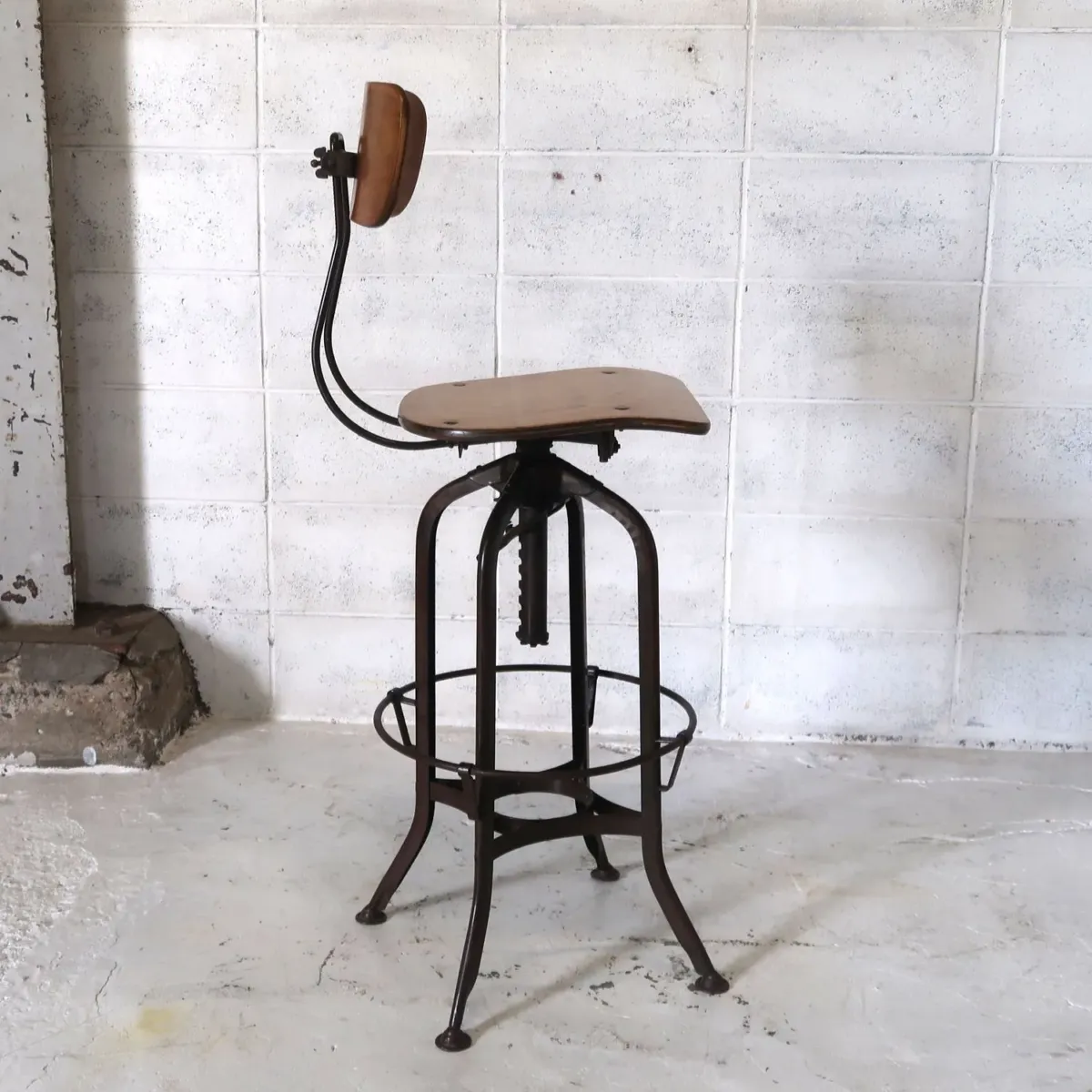 TOLEDO アンティーク ドラフティングチェア