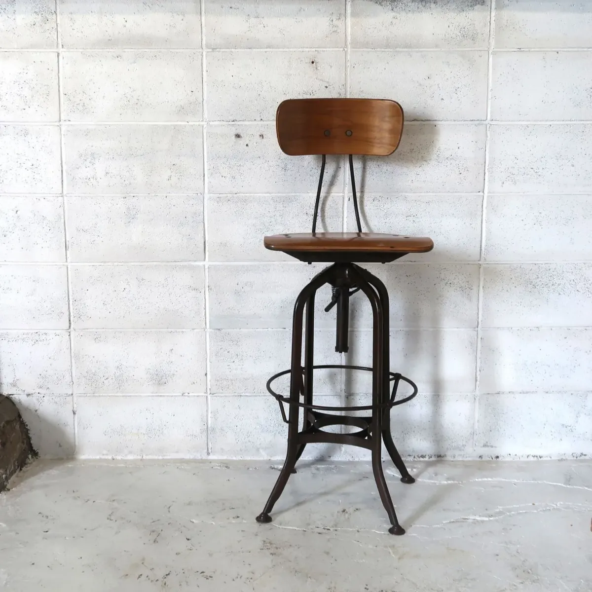 TOLEDO アンティーク ドラフティングチェア