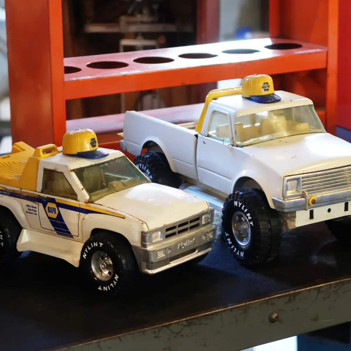 NYLINT社製 NAPA トラック ミニカー