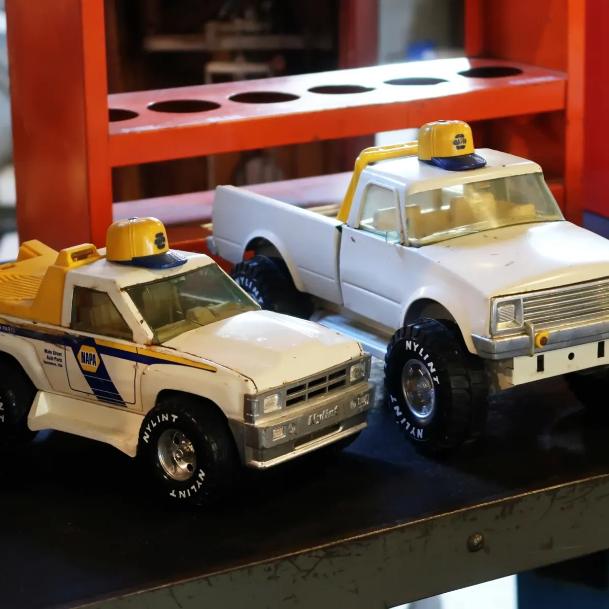 NYLINT社製 NAPA トラック ミニカー