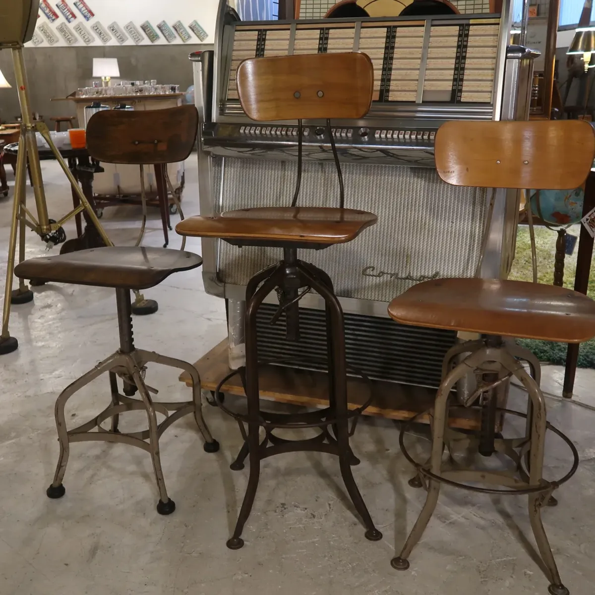 TOLEDO アンティーク ドラフティングチェア