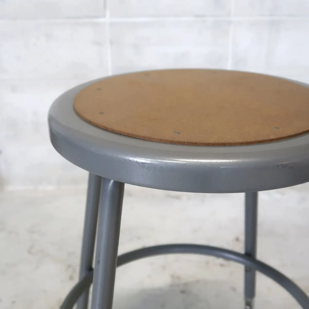 National Public Seating メタルスツール