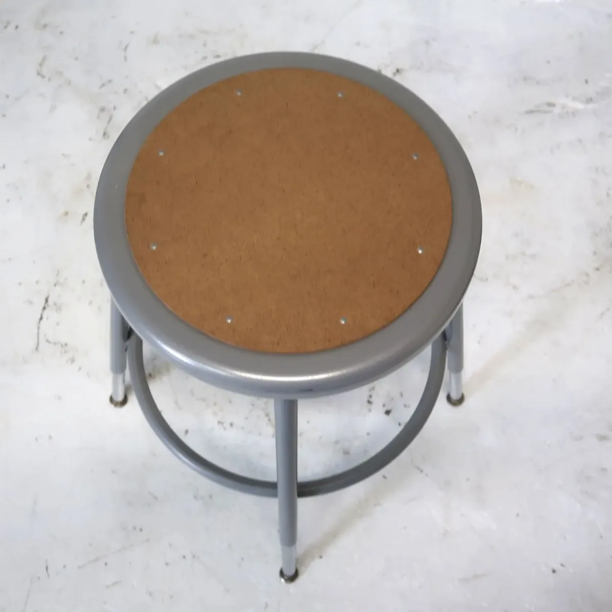 National Public Seating メタルスツール