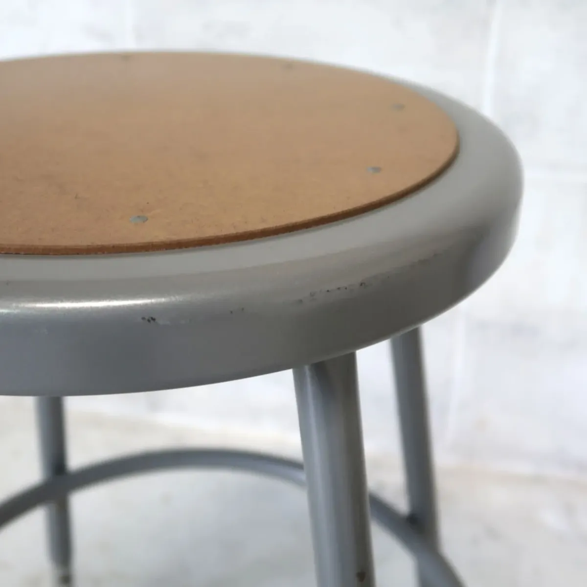 National Public Seating メタルスツール