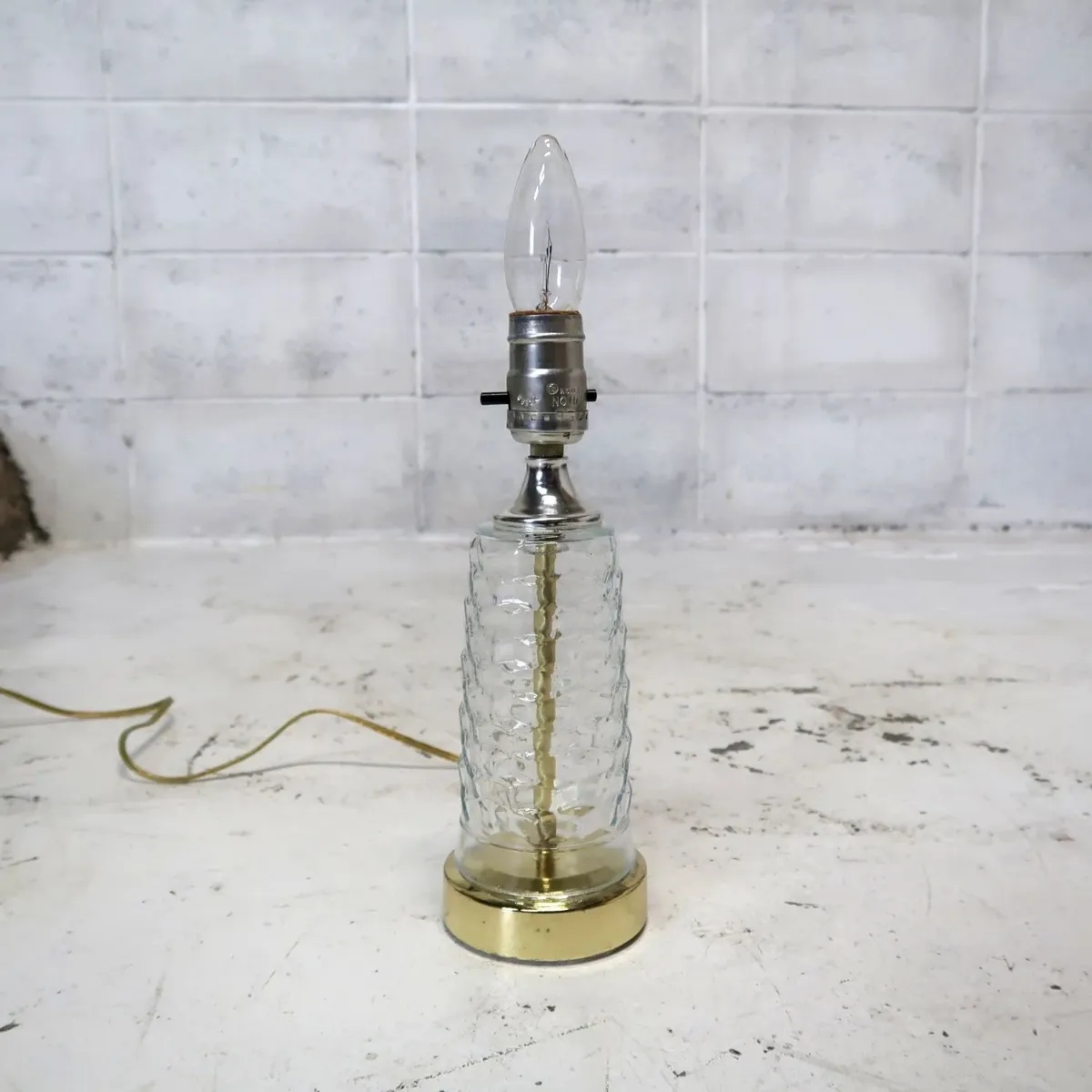 アンティーク ガラスベース テーブルランプ