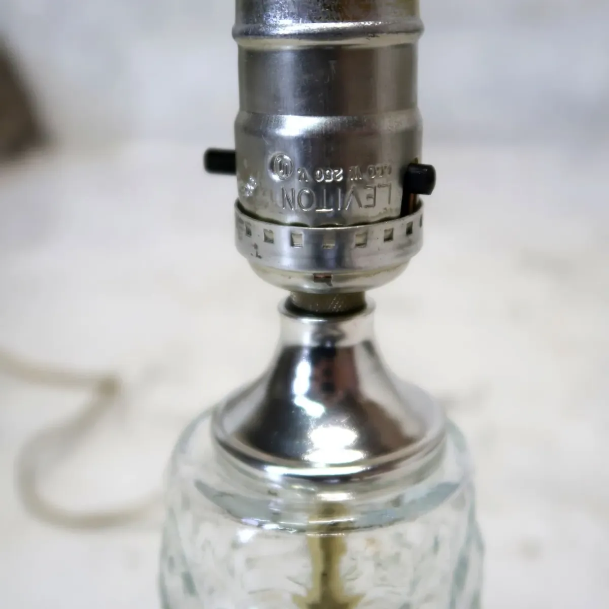 アンティーク ガラスベース テーブルランプ