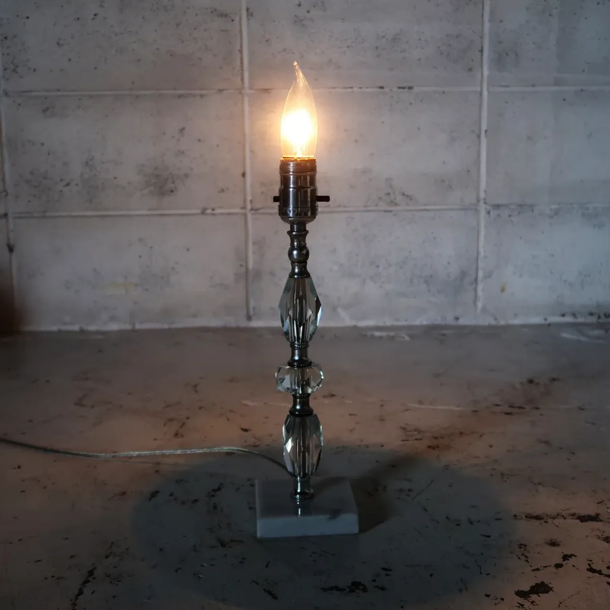 アンティーク ガラス×ストーンベース テーブルランプ