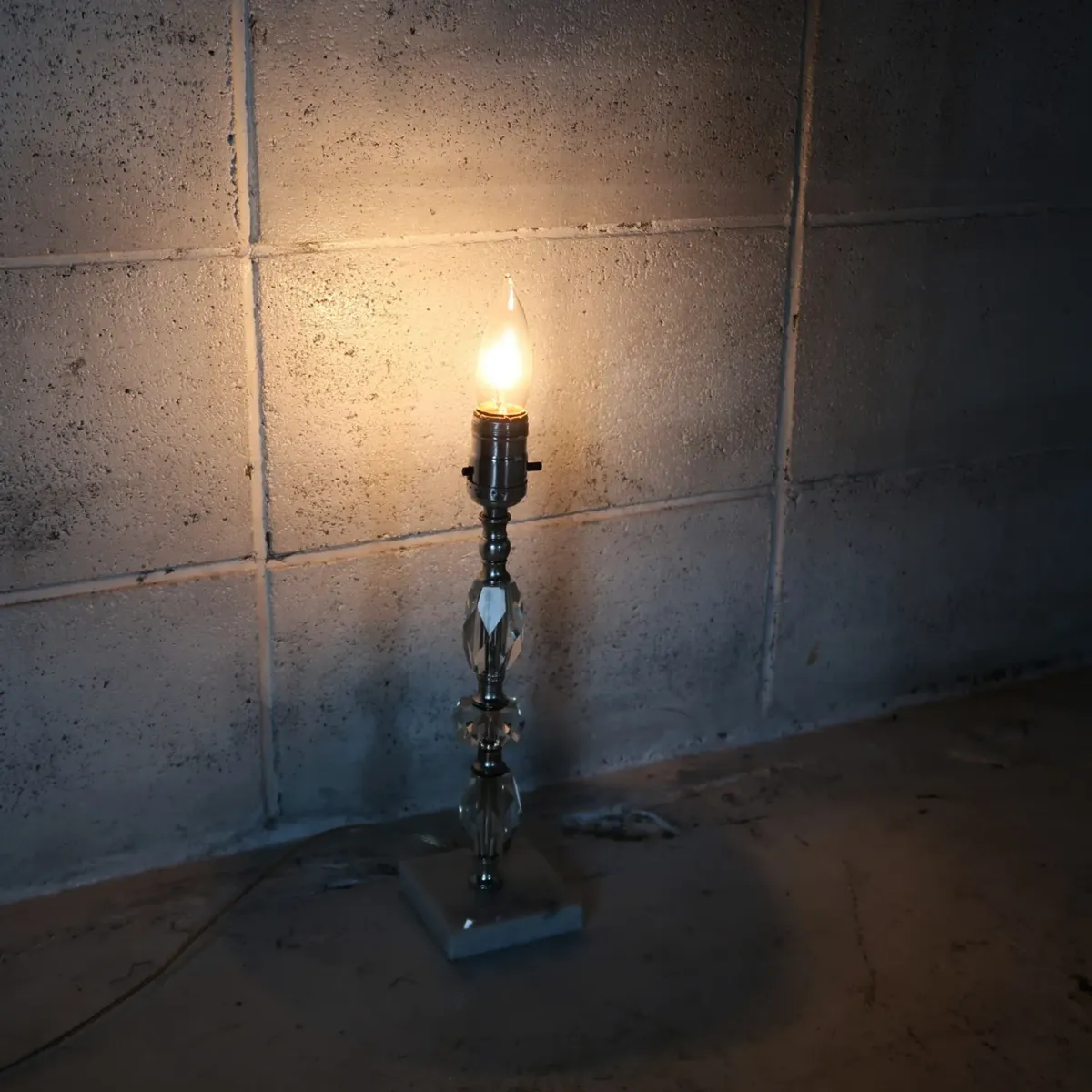 アンティーク ガラス×ストーンベース テーブルランプ