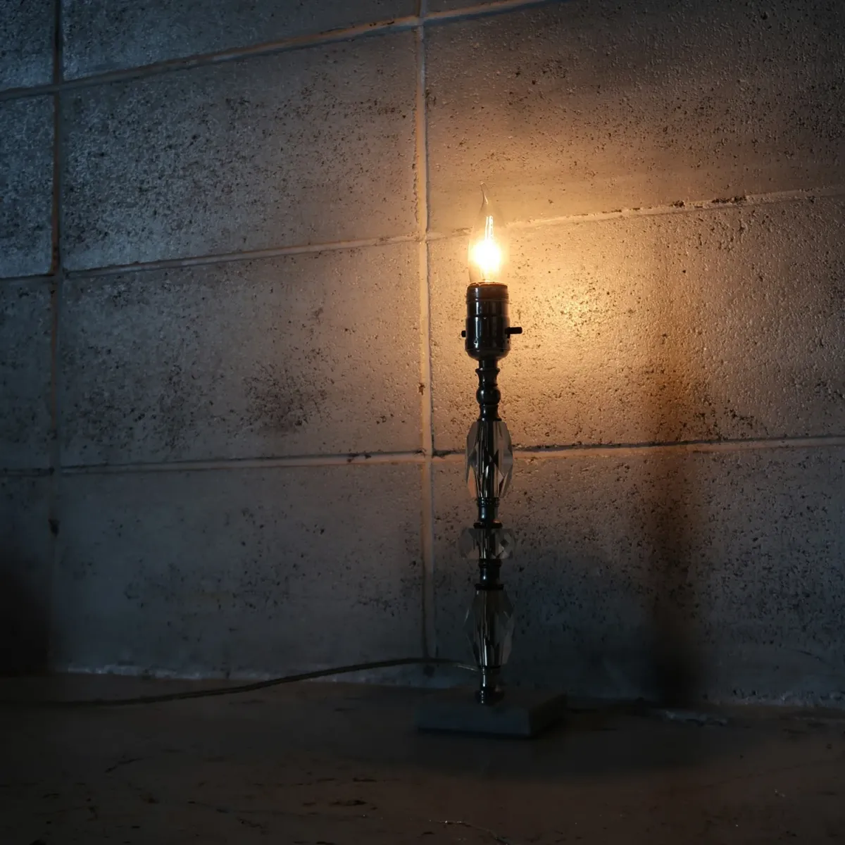 アンティーク ガラス×ストーンベース テーブルランプ