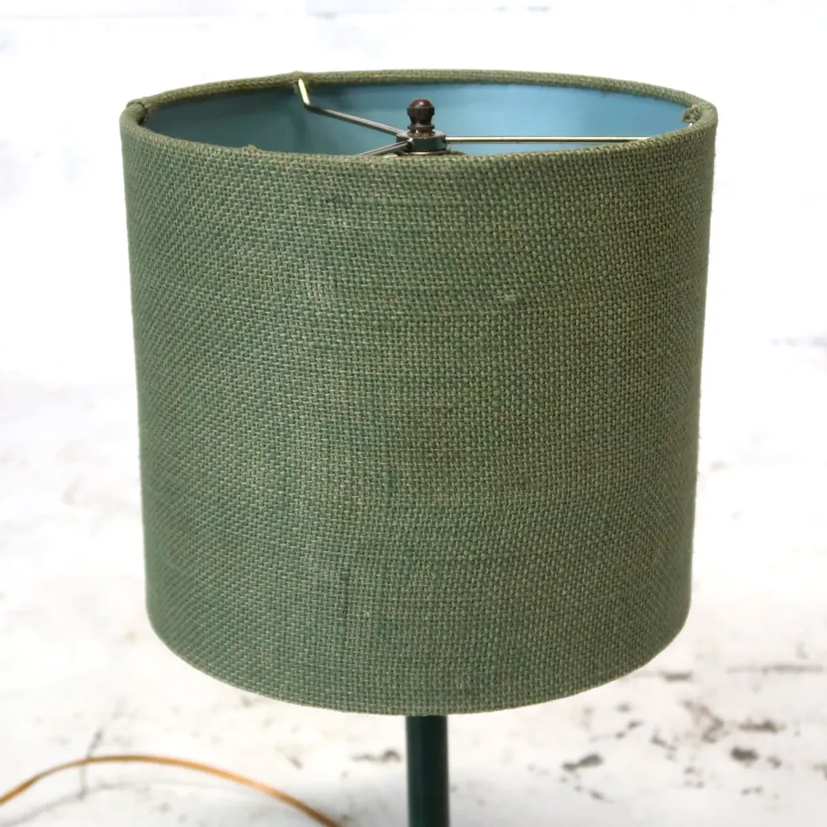 アンティーク メタルデザイン テーブルランプ