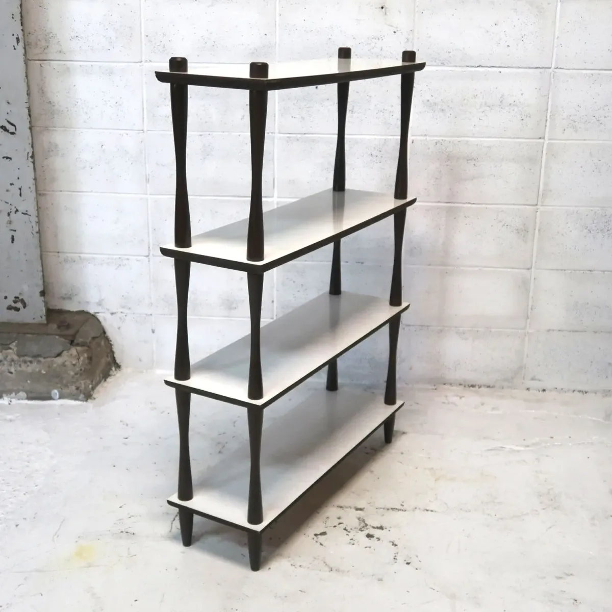 ミッドセンチュリー ウッドシェルフ