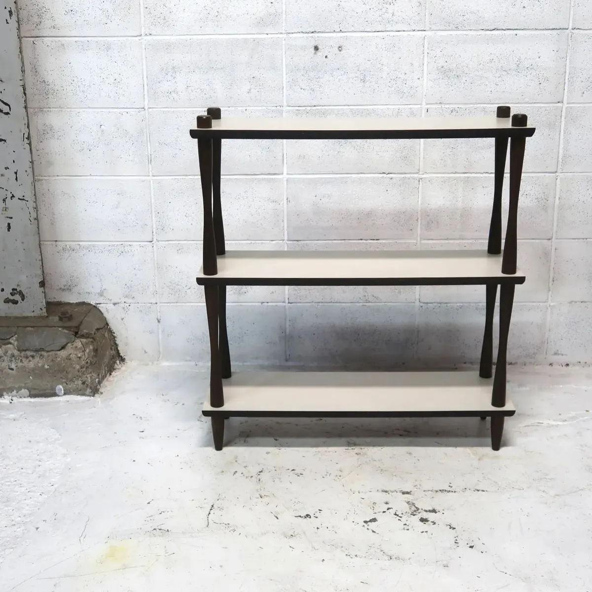 ミッドセンチュリー ウッドシェルフ