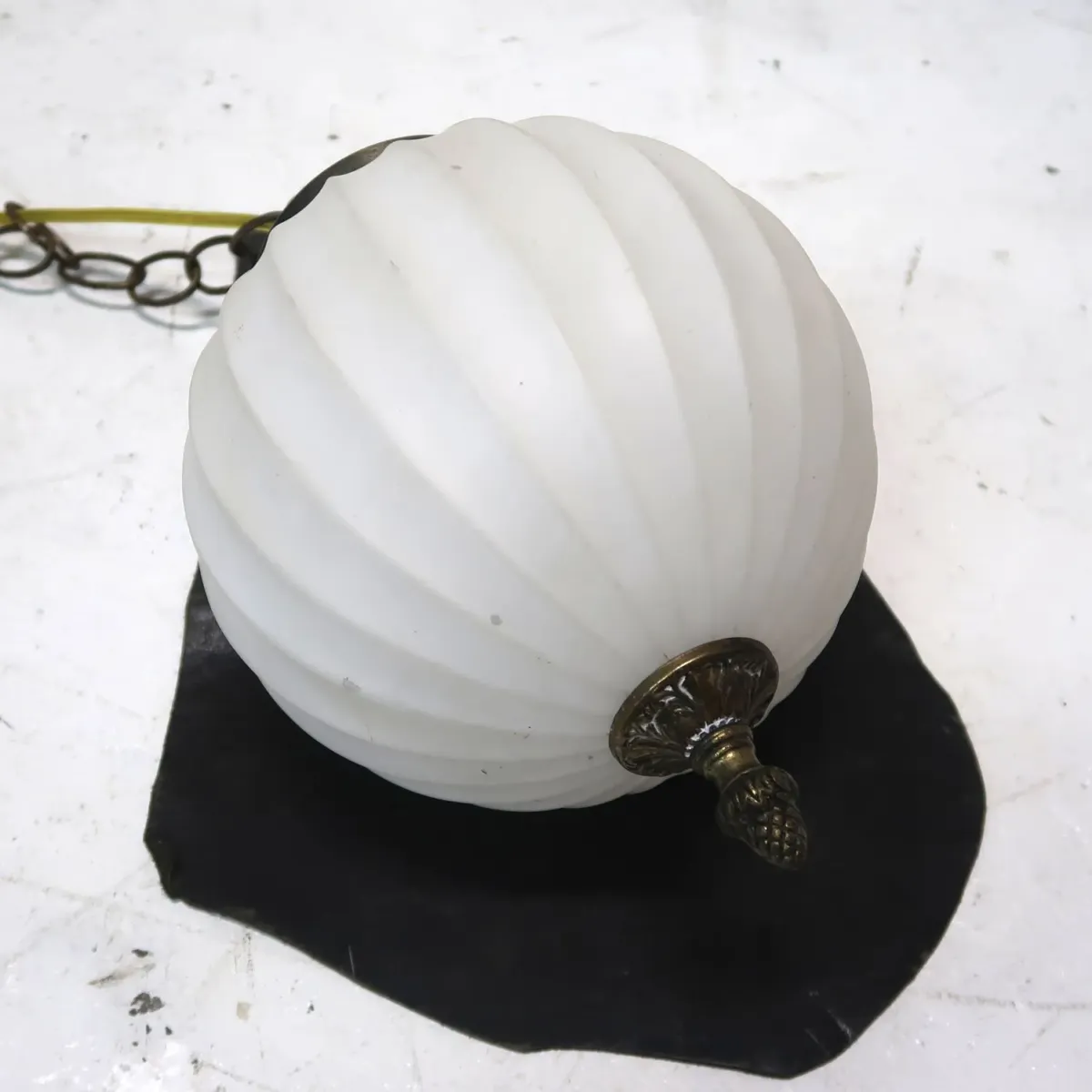 アンティーク ミルクガラス ペンダントランプ