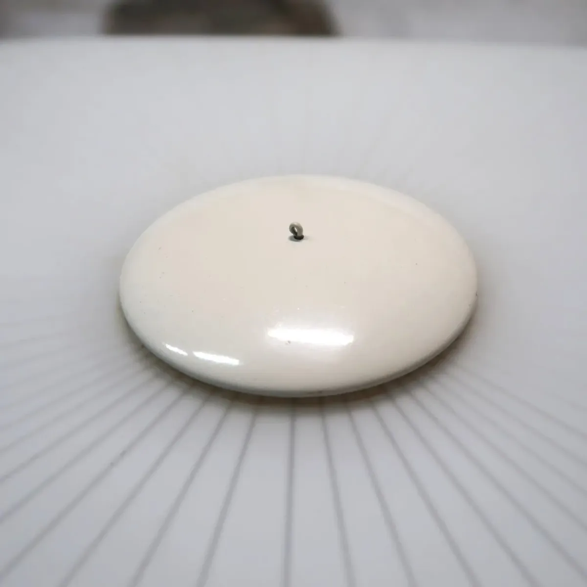 ミッドセンチュリー フロストガラス シーリングランプ 4灯