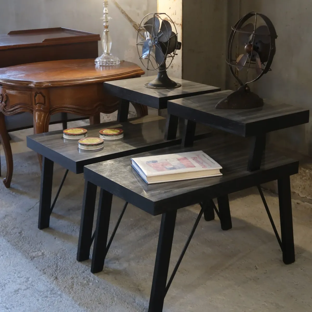 ビンテージ ステップエンドテーブル