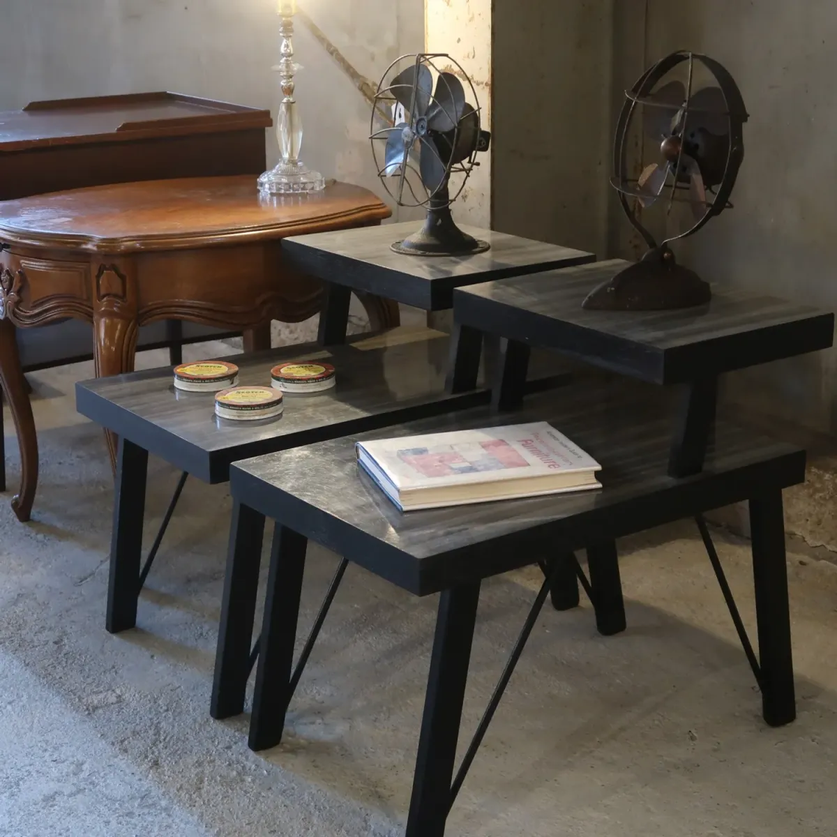 ビンテージ ステップエンドテーブル