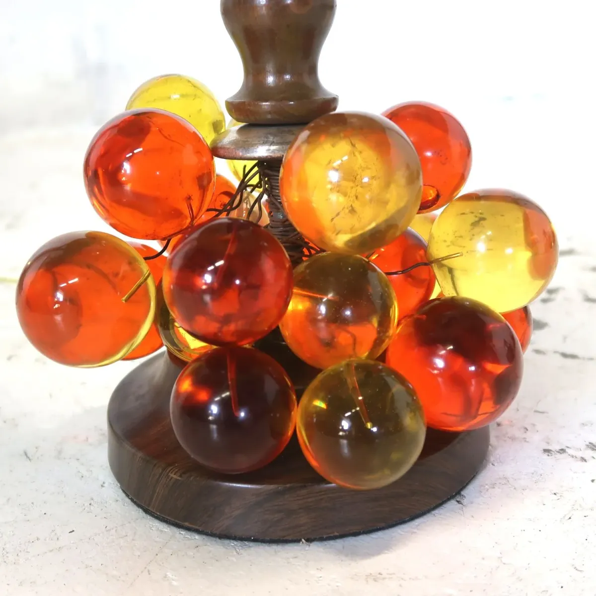 アンティーク ブドウモチーフ テーブルランプ