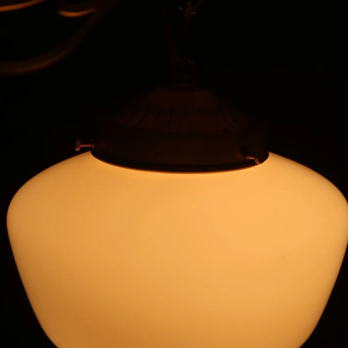 アンティーク ミルクガラス ペンダントランプ