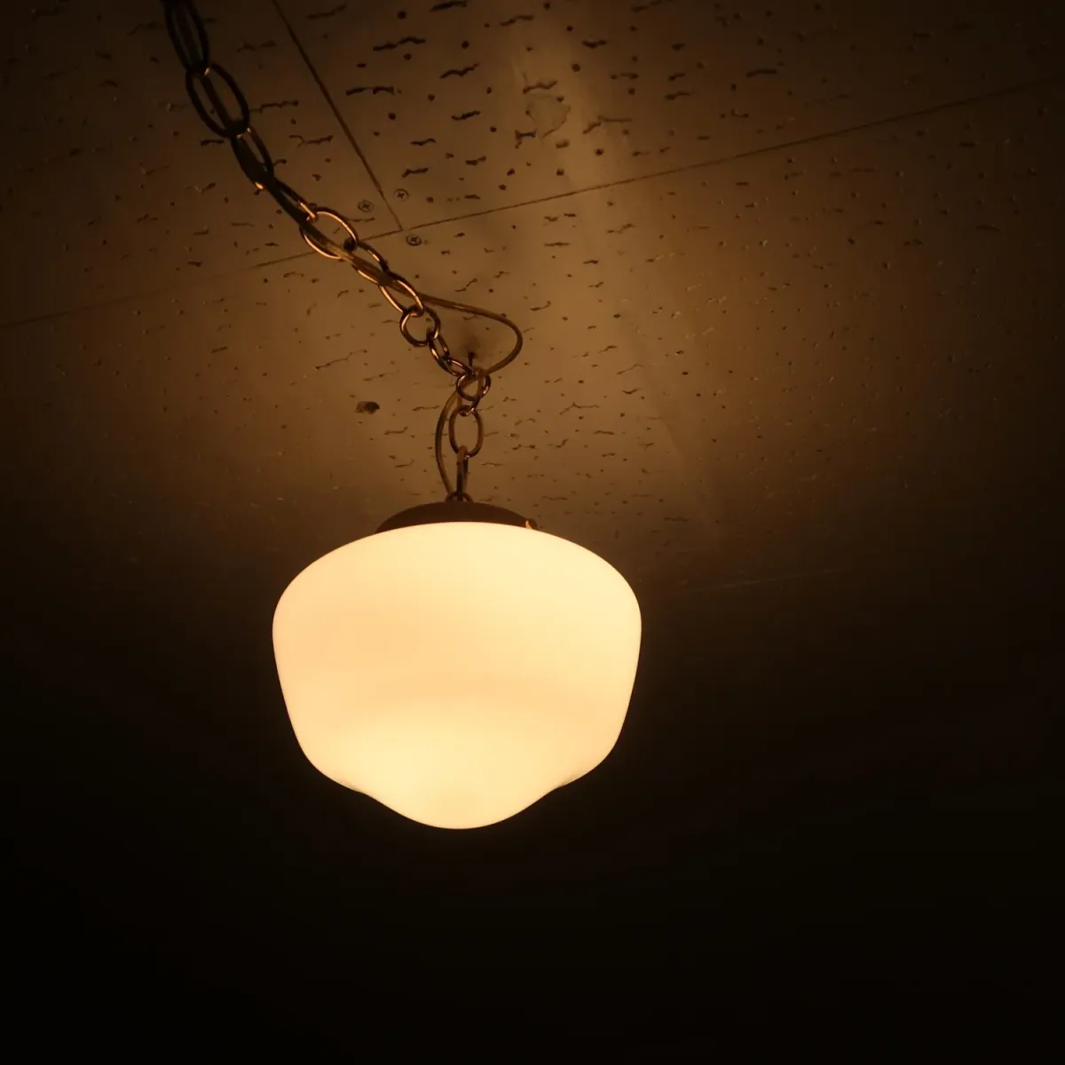 アンティーク ミルクガラス ペンダントランプ