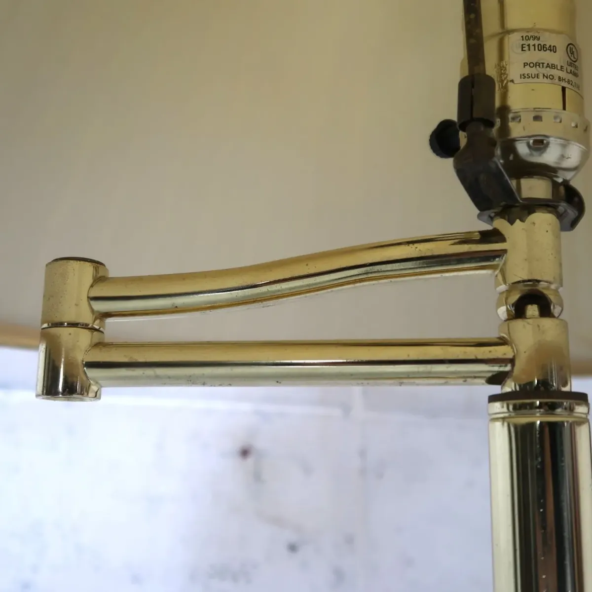 アンティーク ゴールドメタル フロアランプ