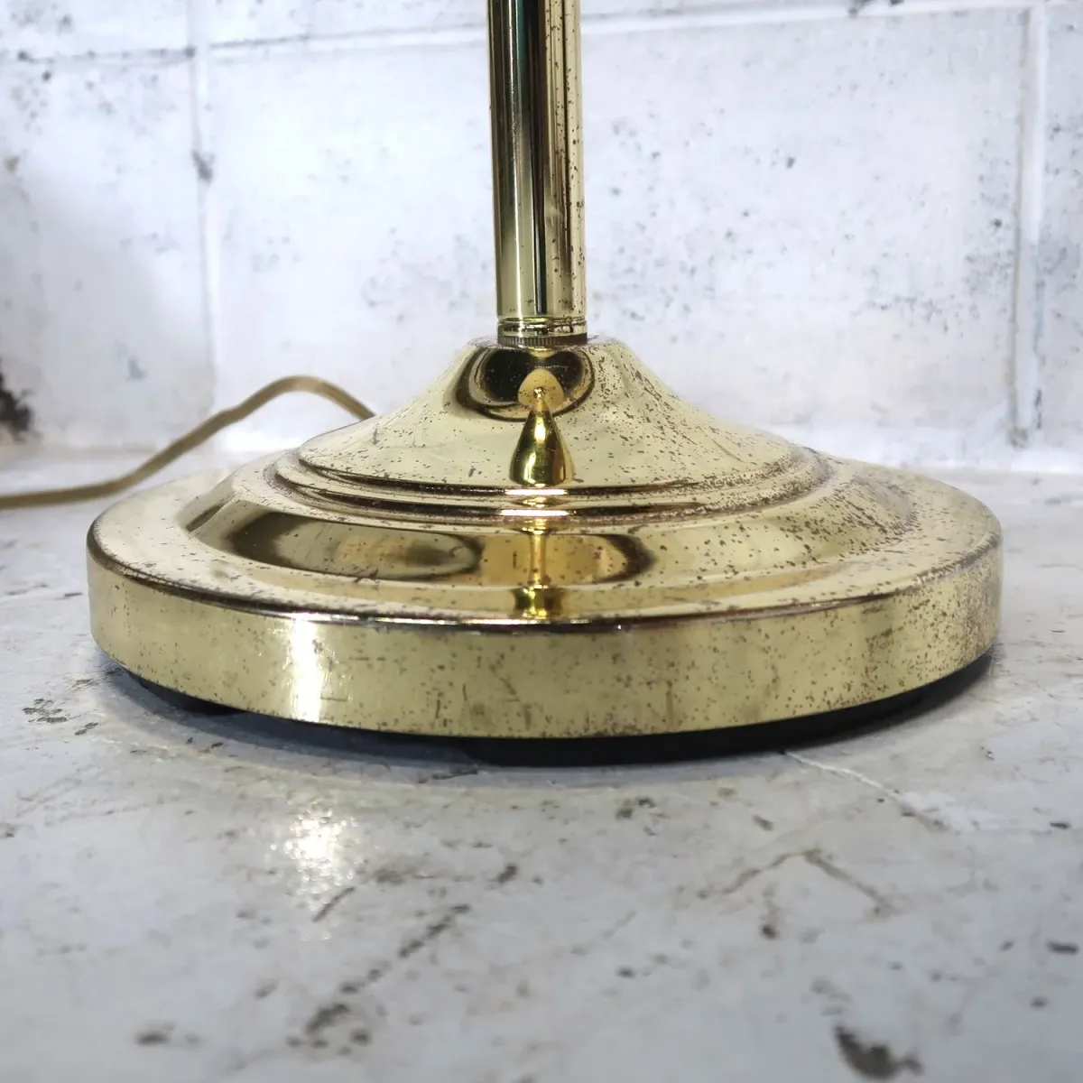 アンティーク ゴールドメタル フロアランプ