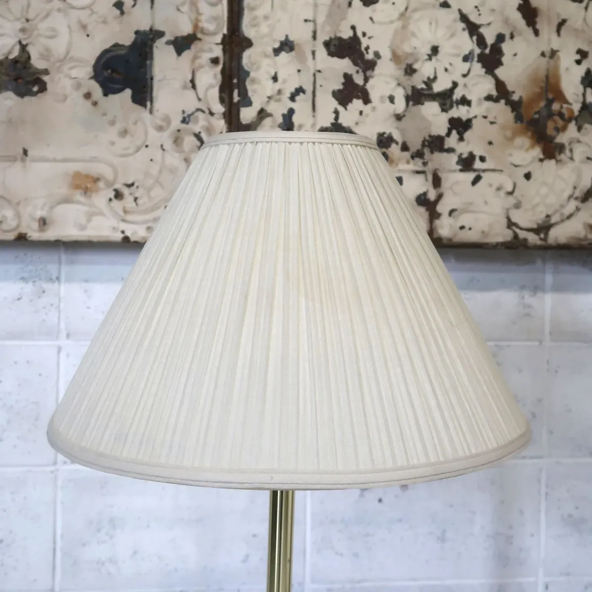 アンティーク ゴールドメタル フロアランプ