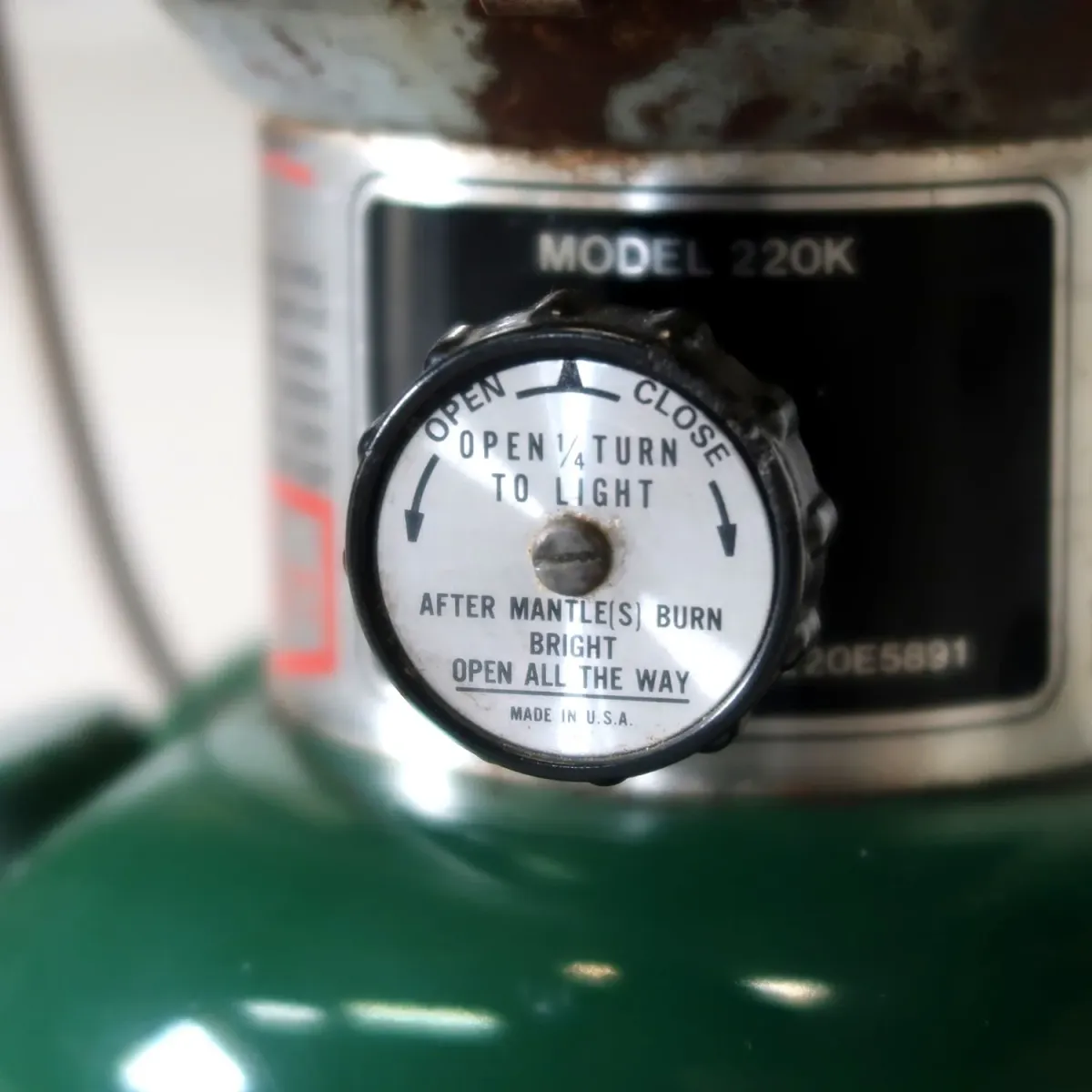 1982年製 コールマン ビンテージ ランタン 220K