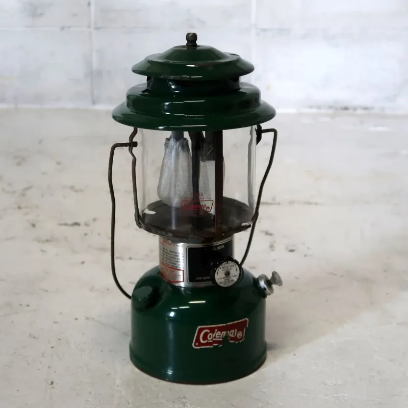 1982年製 コールマン ビンテージ ランタン 220K