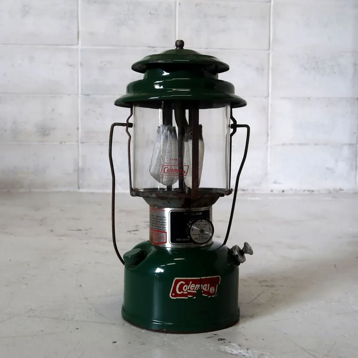1982年製 コールマン ビンテージ ランタン 220K